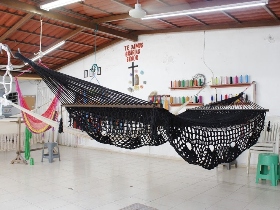 Mexican Hammock - King Size Spreader Bar - Black Polyester