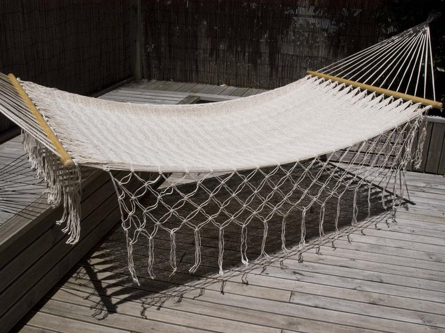 Decorative Mexican woven spreader bar hammock