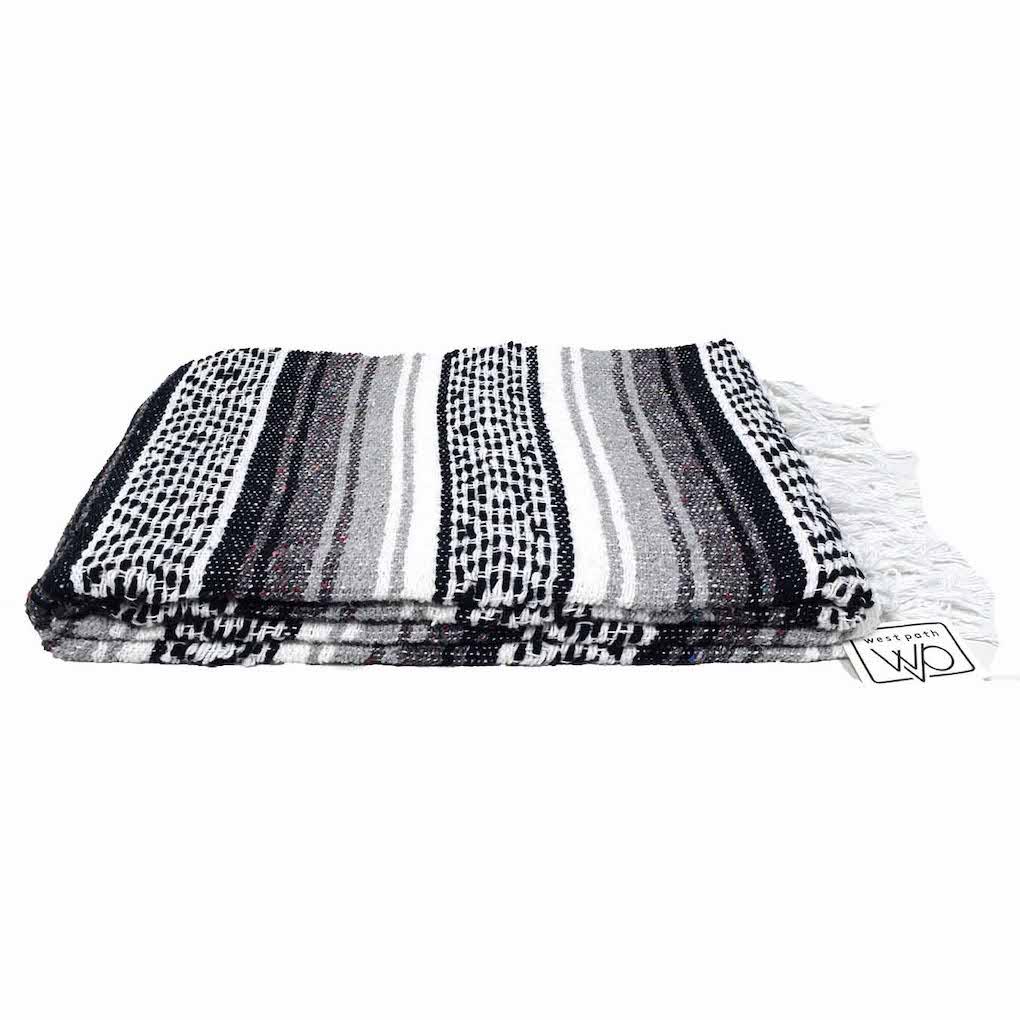 Falsa Mexican made black and white blanket